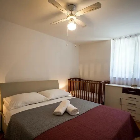 Lovret Apartament Split